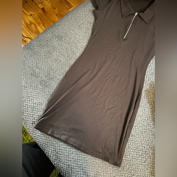 Brown Dress - Picture 2 of 3